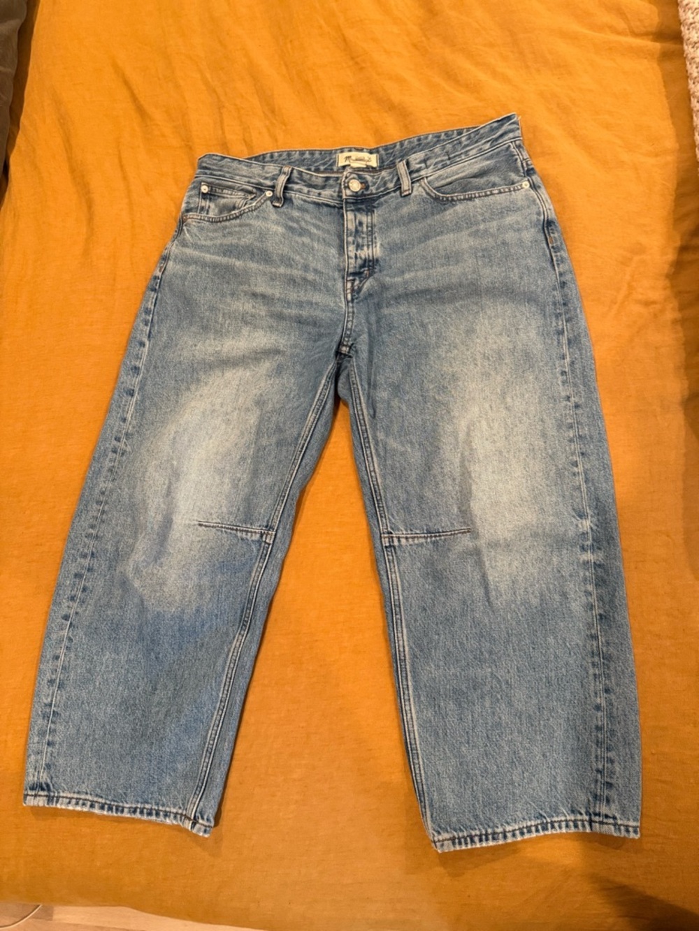 Madewell Darted Barrel-Leg Jeans - Blue